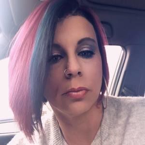 Meet your Posher, Emilie